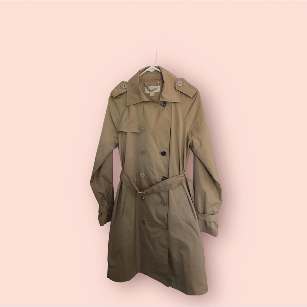 Michael Korks Women’s Trench Coat.   Excellent Condition!